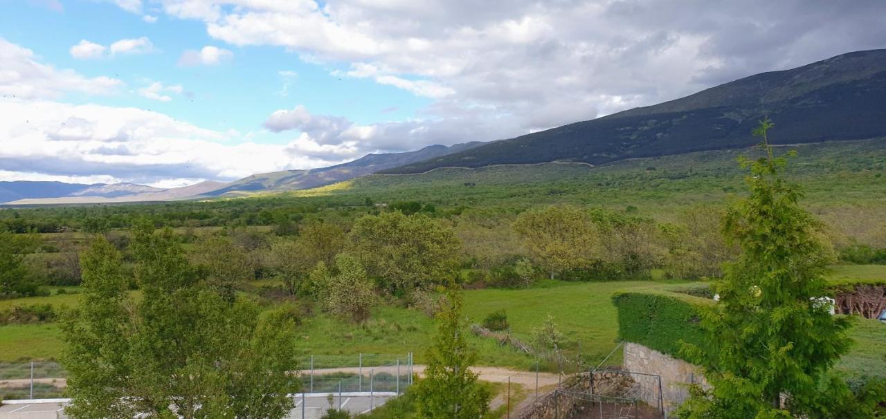 Mirasierra Santo Tomé del Puerto Esterno foto